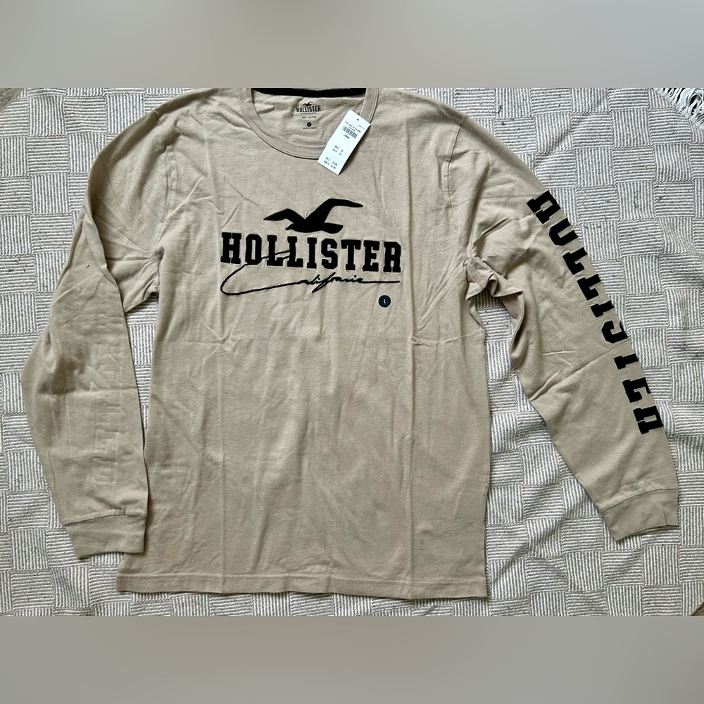 Hollister Men’s long sleeve